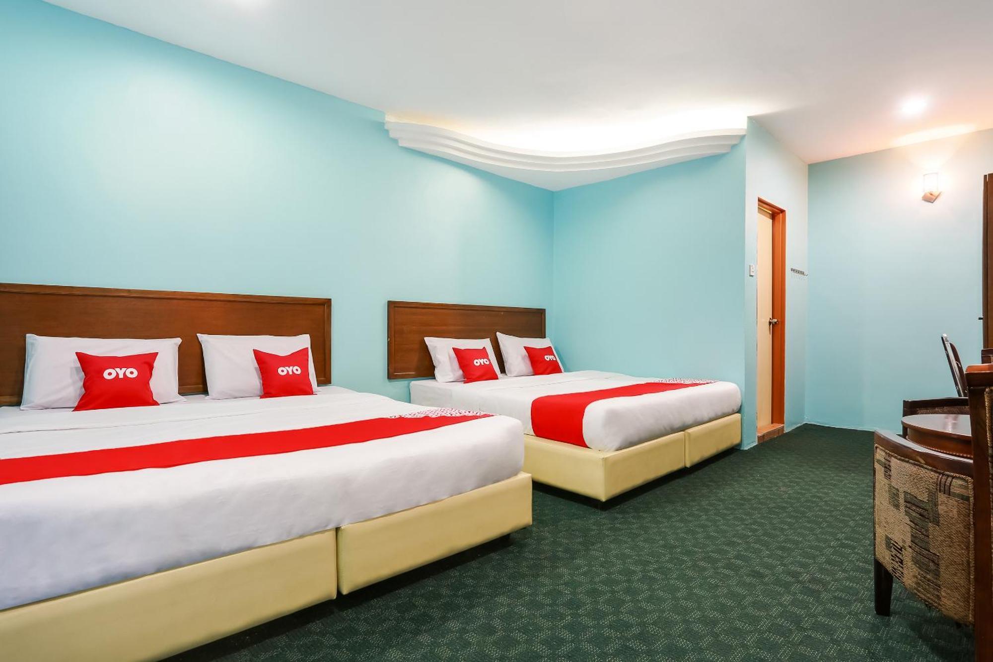 Oyo 44094 Bangi Lanai Hotel Экстерьер фото