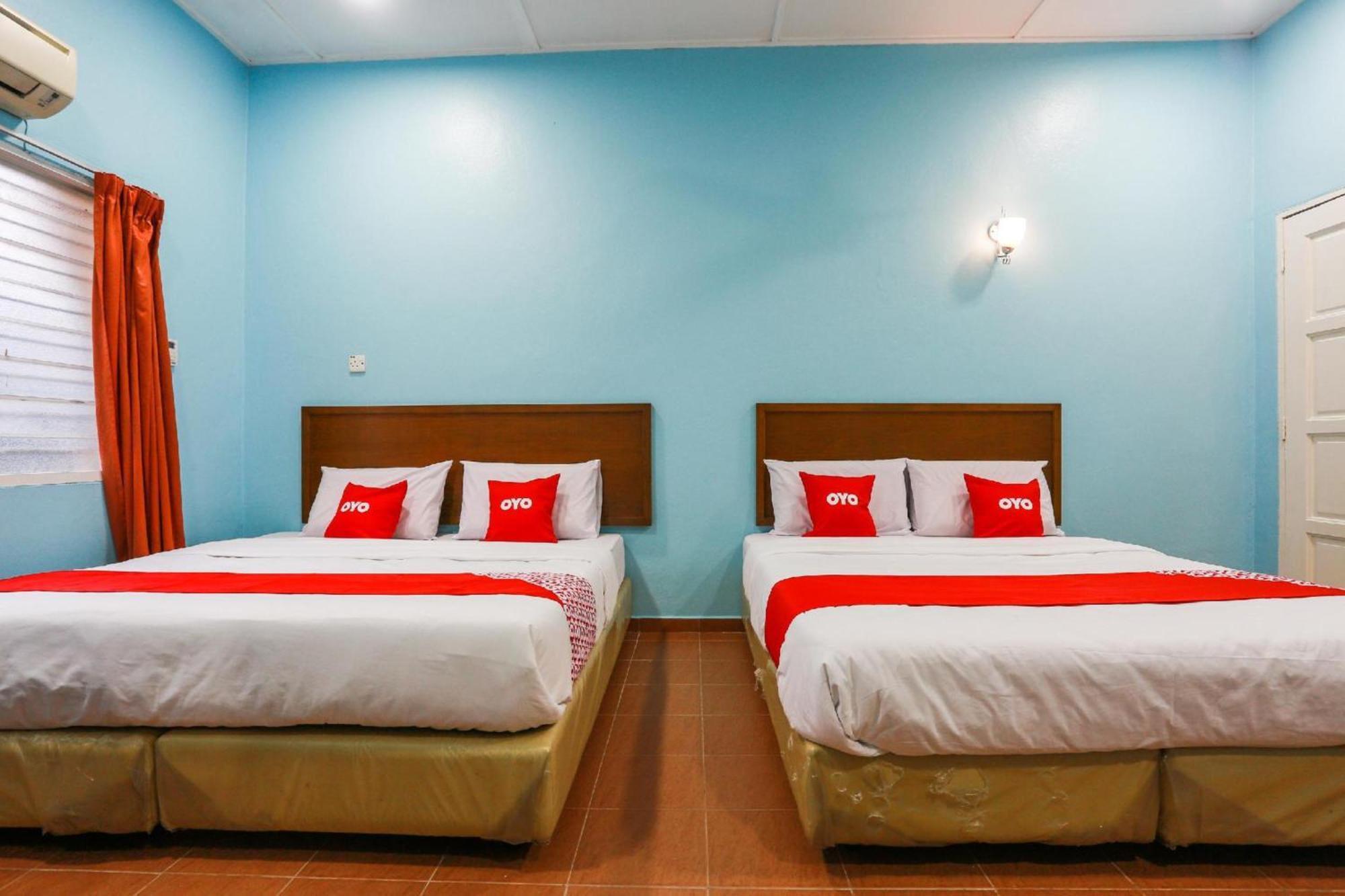 Oyo 44094 Bangi Lanai Hotel Экстерьер фото