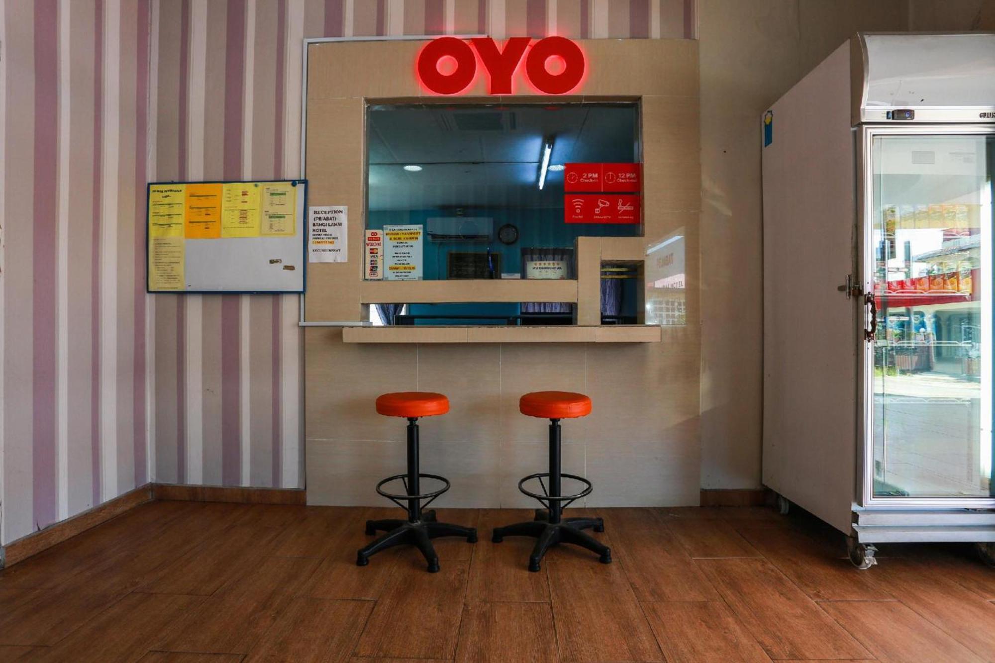 Oyo 44094 Bangi Lanai Hotel Экстерьер фото