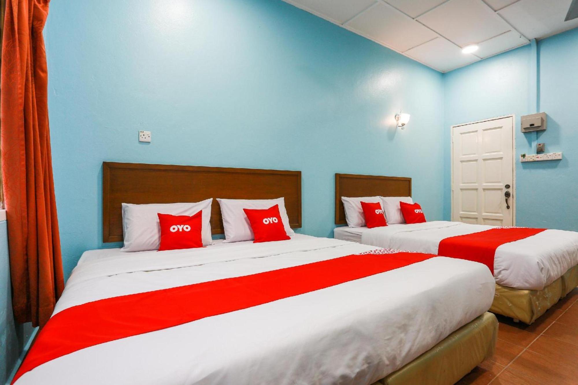 Oyo 44094 Bangi Lanai Hotel Экстерьер фото